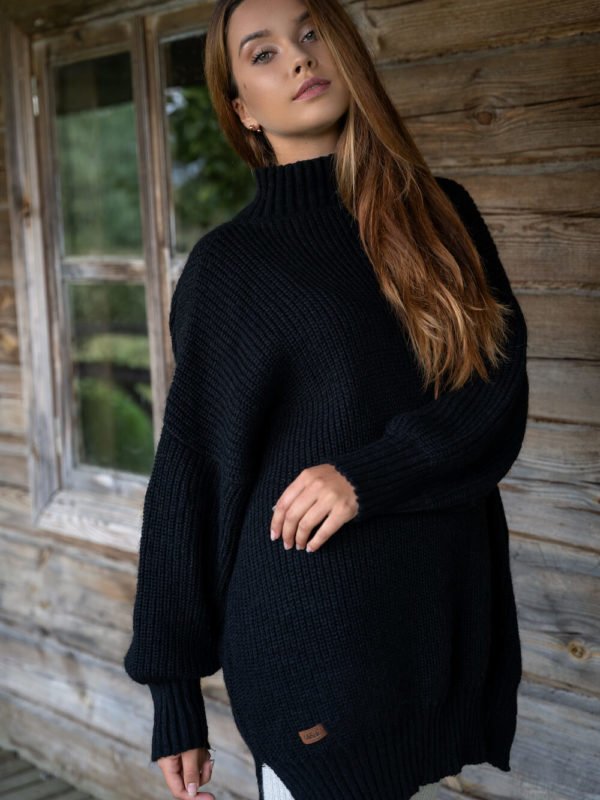 oversized natural wool women sweater in black