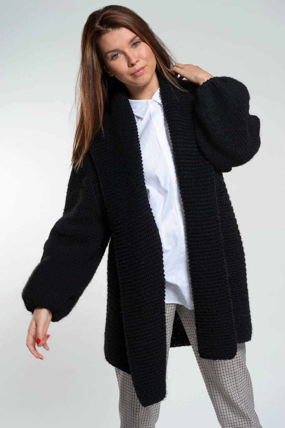 midi chunky woolen cardigan for women
