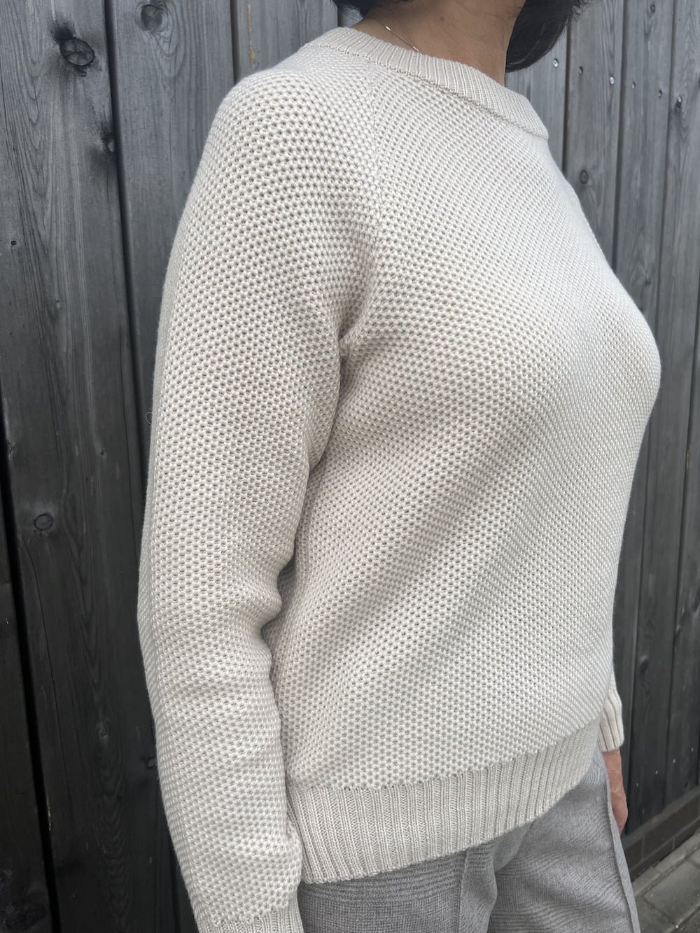 jaukus ir minkštas merino vilnos megztinis koriuko raštu